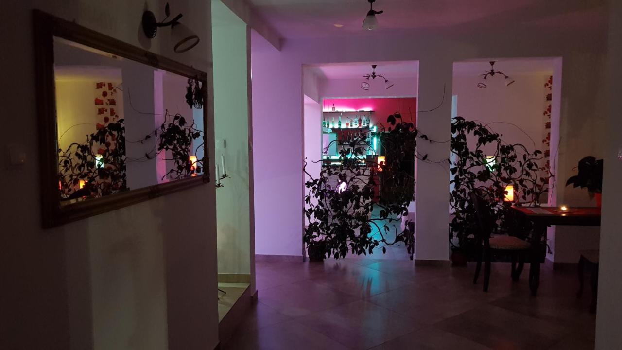Potok 5 Otel Zloczew Dış mekan fotoğraf