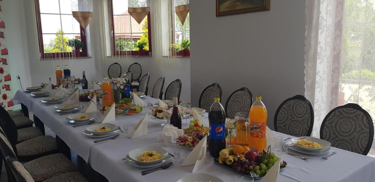 Potok 5 Otel Zloczew Dış mekan fotoğraf