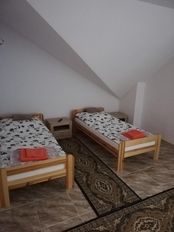 Potok 5 Otel Zloczew Dış mekan fotoğraf