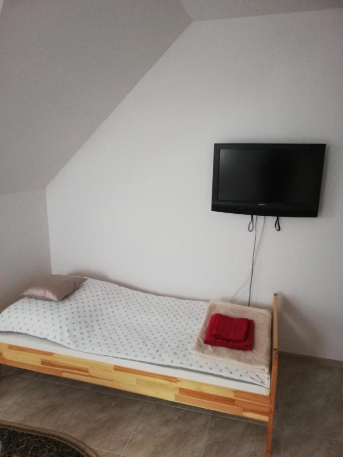 Potok 5 Otel Zloczew Dış mekan fotoğraf