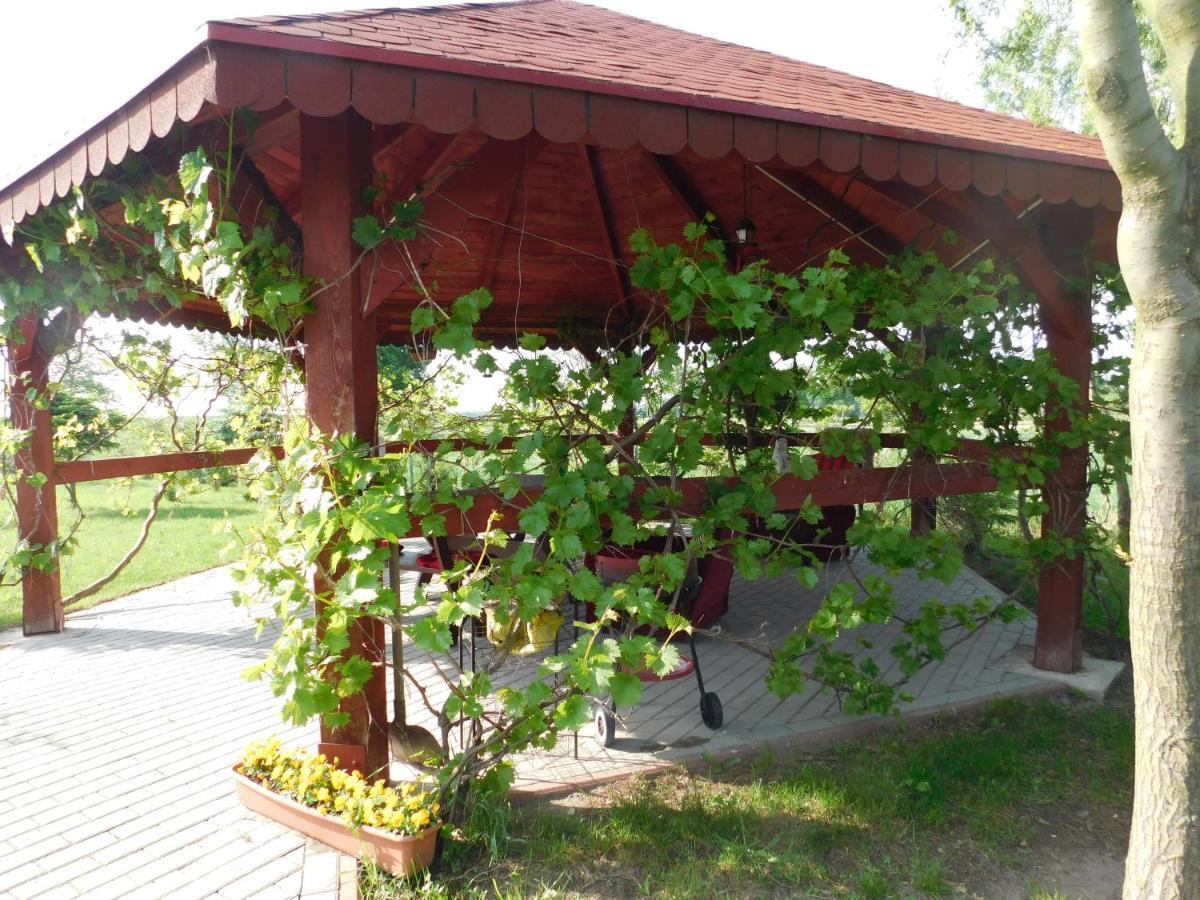 Potok 5 Otel Zloczew Dış mekan fotoğraf